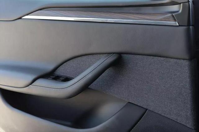 2023 Tesla Model S Standard Range