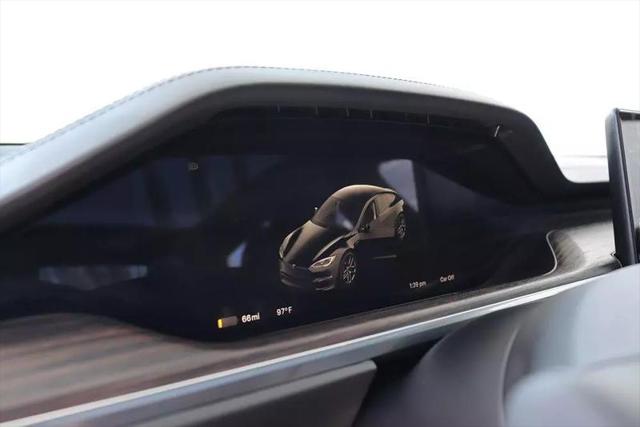2023 Tesla Model S Standard Range