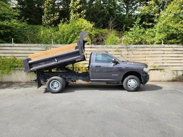 2022 Ram 3500 Tradesman/SLT