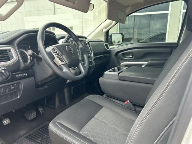 2019 Nissan TITAN SV