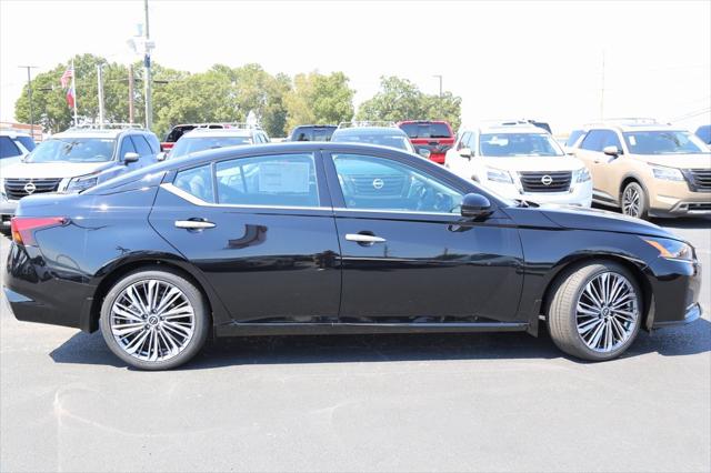 2025 Nissan Altima SL FWD