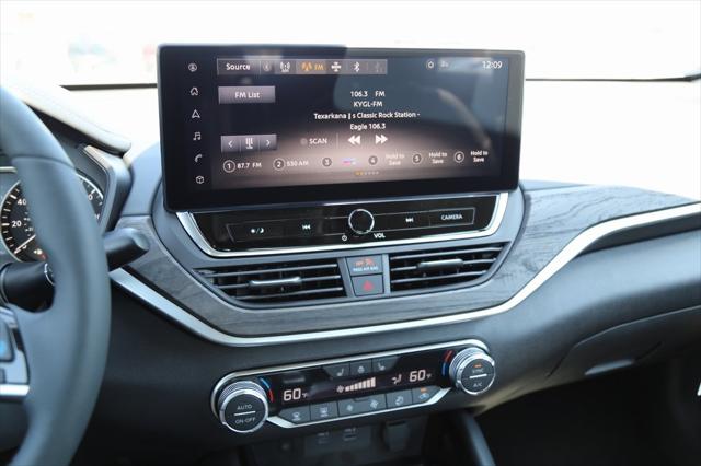 2025 Nissan Altima SL FWD