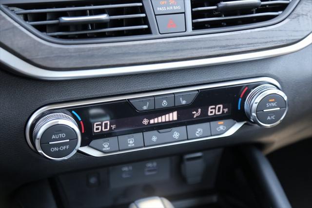 2025 Nissan Altima SL FWD