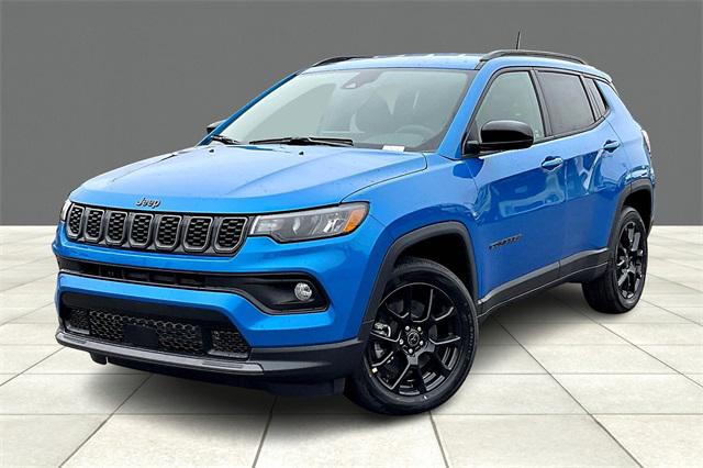 2025 Jeep Compass COMPASS LATITUDE 4X4