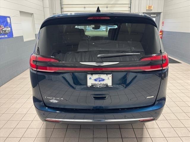 2025 Chrysler Pacifica PACIFICA SELECT AWD