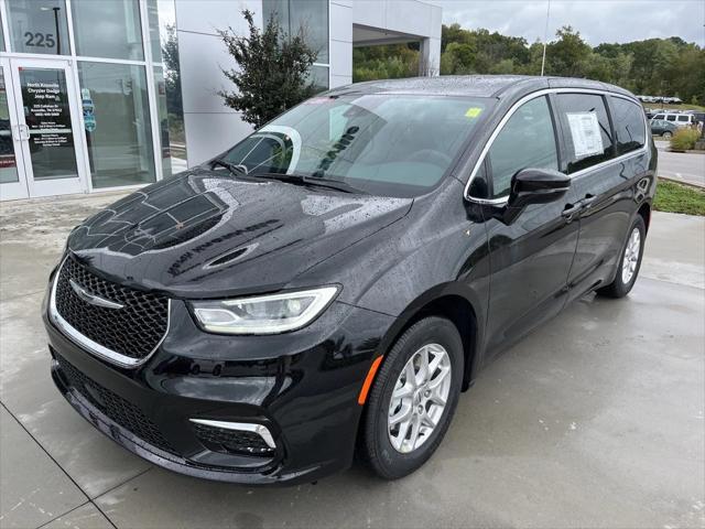 2025 Chrysler Pacifica PACIFICA SELECT