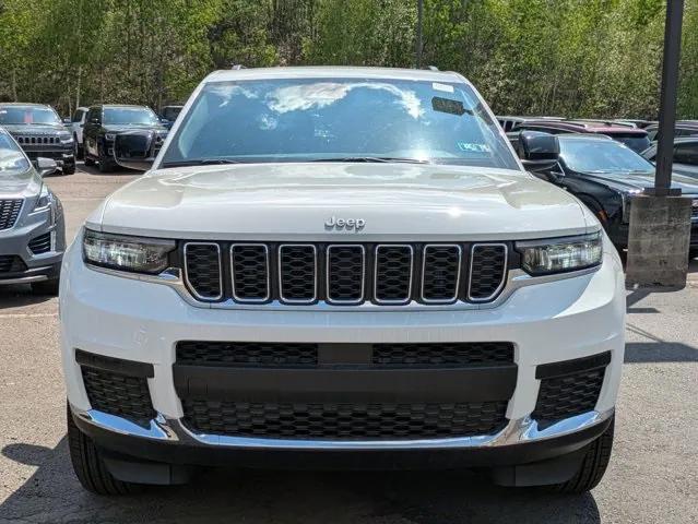 2025 Jeep Grand Cherokee GRAND CHEROKEE L LAREDO 4X4