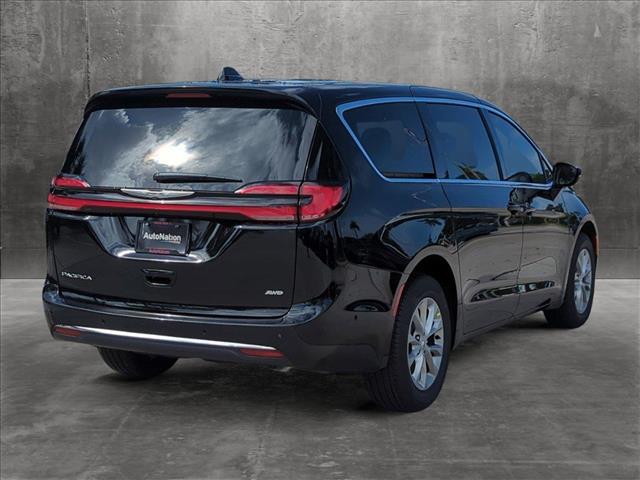 2025 Chrysler Pacifica PACIFICA SELECT AWD