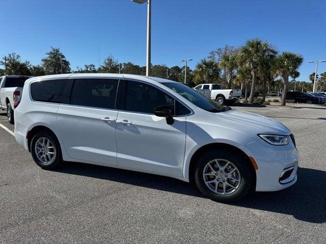 2025 Chrysler Pacifica PACIFICA SELECT