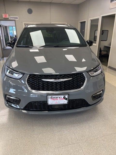 2025 Chrysler Pacifica PACIFICA SELECT AWD