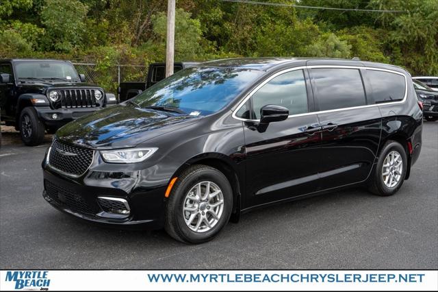 2025 Chrysler Pacifica PACIFICA SELECT