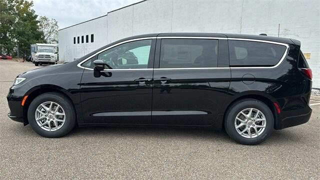 2025 Chrysler Pacifica PACIFICA SELECT