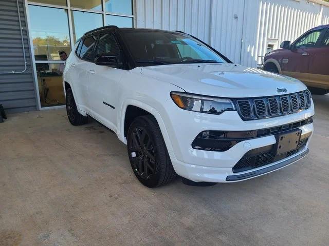 2025 Jeep Compass COMPASS LIMITED 4X4