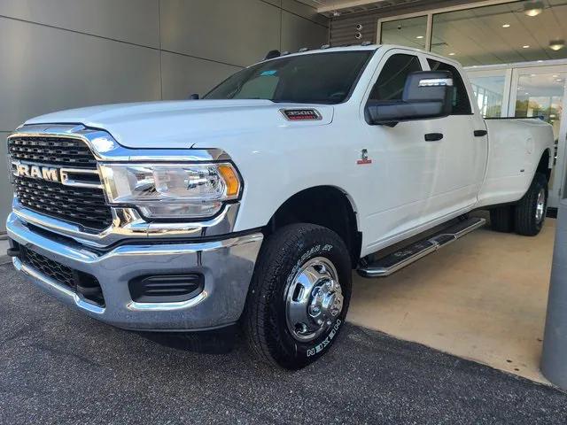 2024 RAM Ram 3500 RAM 3500 TRADESMAN CREW CAB 4X4 8 BOX