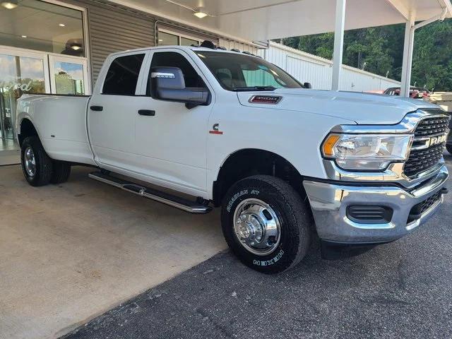 2024 RAM Ram 3500 RAM 3500 TRADESMAN CREW CAB 4X4 8 BOX