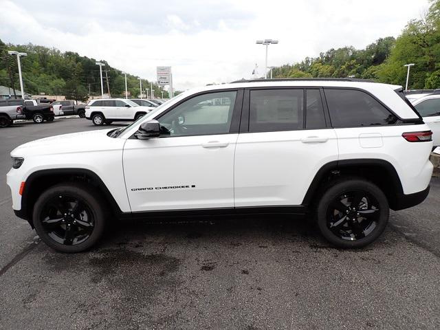 2025 Jeep Grand Cherokee GRAND CHEROKEE ALTITUDE 4X4