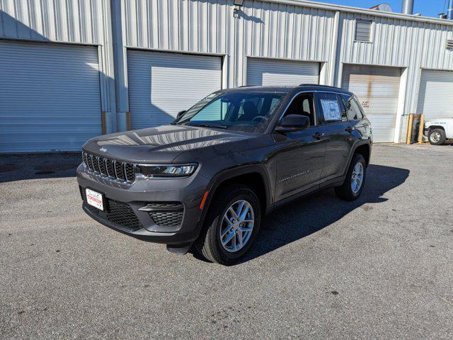 2025 Jeep Grand Cherokee GRAND CHEROKEE LAREDO X 4X4