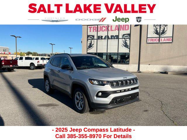 2025 Jeep Compass COMPASS LATITUDE 4X4