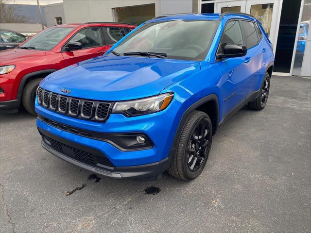 2025 Jeep Compass COMPASS LATITUDE 4X4