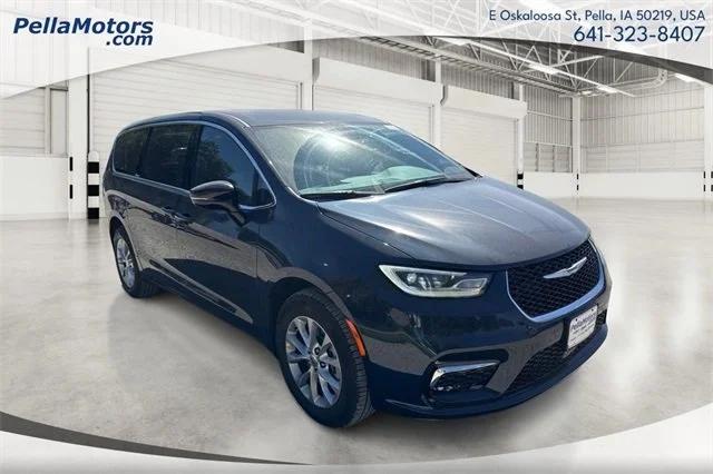 2025 Chrysler Pacifica PACIFICA SELECT AWD