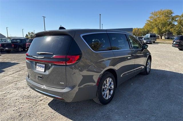 2025 Chrysler Pacifica PACIFICA SELECT AWD