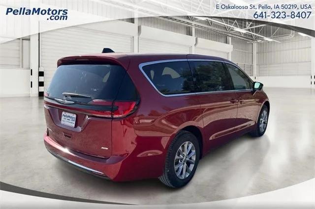 2025 Chrysler Pacifica PACIFICA SELECT AWD