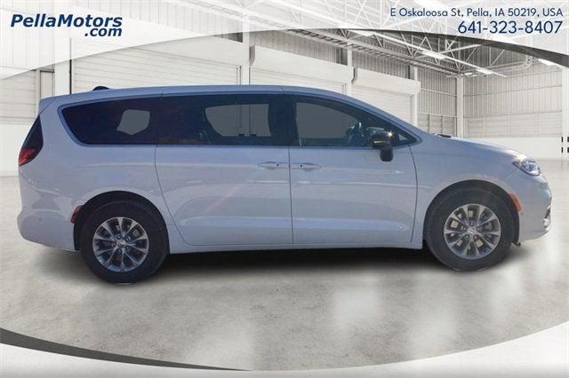 2025 Chrysler Pacifica PACIFICA SELECT AWD