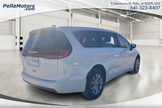 2025 Chrysler Pacifica PACIFICA SELECT AWD