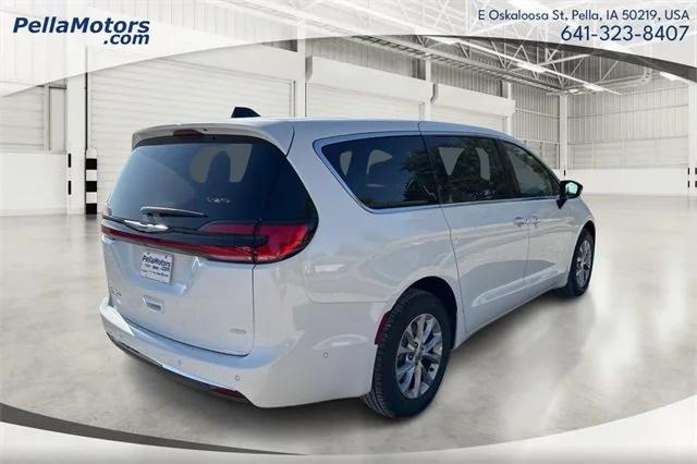 2025 Chrysler Pacifica PACIFICA SELECT AWD