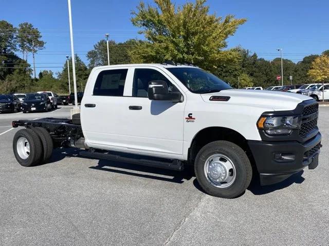 2024 RAM Ram 3500 Chassis Cab RAM 3500 TRADESMAN CREW CAB CHASSIS 4X4 60 CA