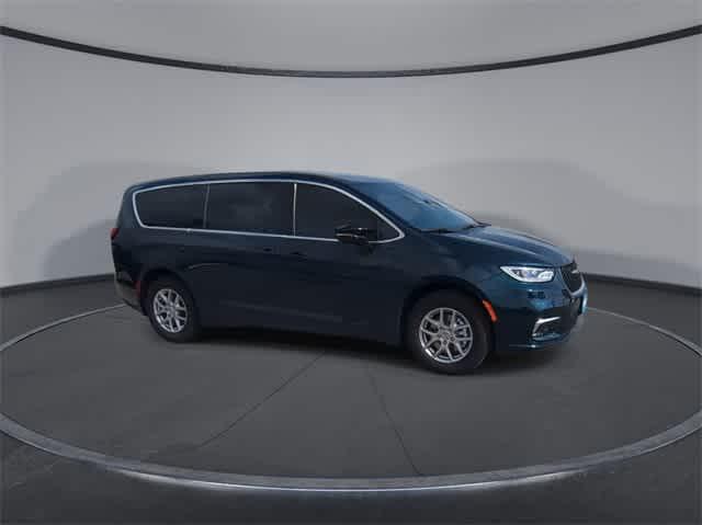 2025 Chrysler Pacifica PACIFICA SELECT