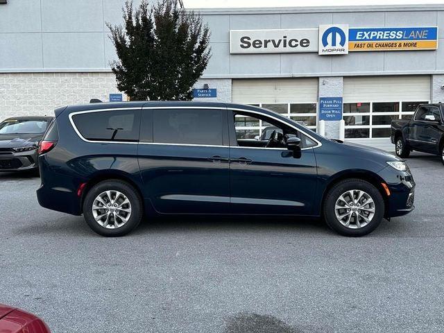 2025 Chrysler Pacifica PACIFICA SELECT AWD