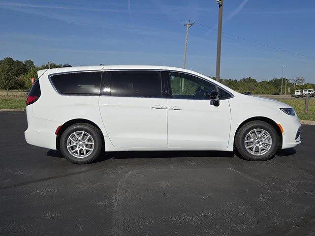 2025 Chrysler Pacifica PACIFICA SELECT