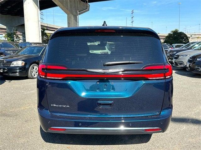 2025 Chrysler Pacifica PACIFICA SELECT