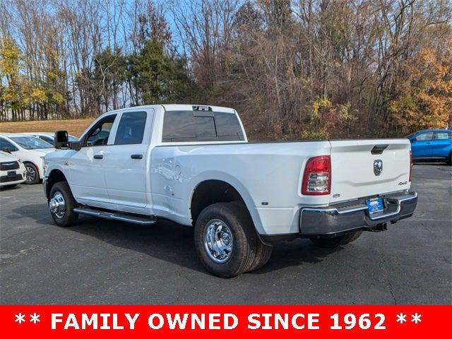 2024 RAM Ram 3500 RAM 3500 TRADESMAN CREW CAB 4X4 8 BOX