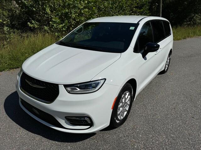 2025 Chrysler Pacifica PACIFICA SELECT