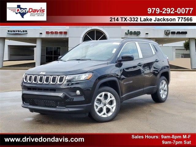 2025 Jeep Compass COMPASS LATITUDE 4X4