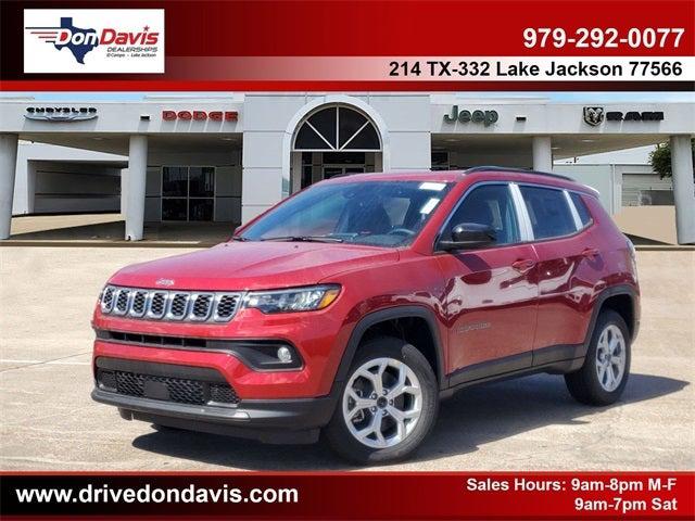 2025 Jeep Compass COMPASS LATITUDE 4X4