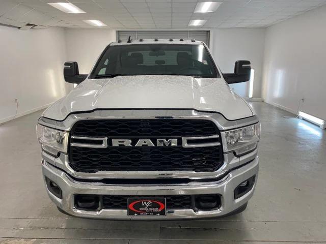 2024 RAM Ram 3500 Chassis Cab RAM 3500 TRADESMAN CREW CAB CHASSIS 4X4 60 CA