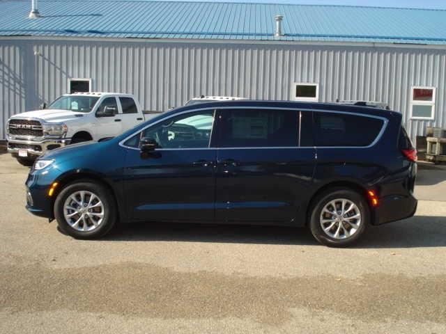 2025 Chrysler Pacifica PACIFICA SELECT AWD