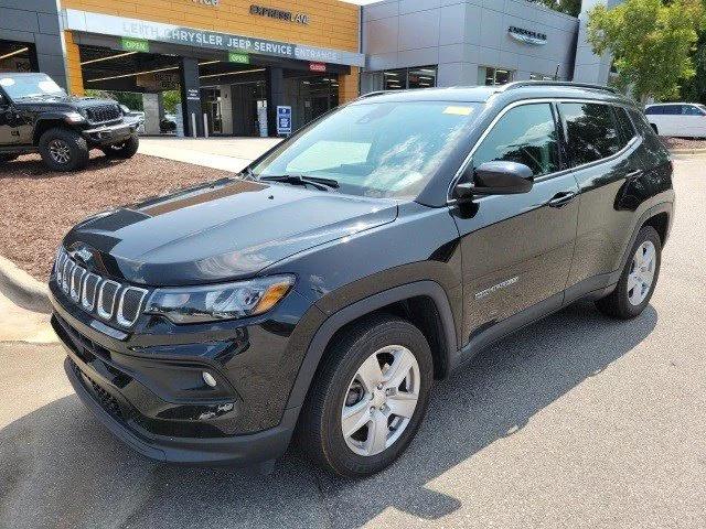 2022 Jeep Compass Latitude FWD