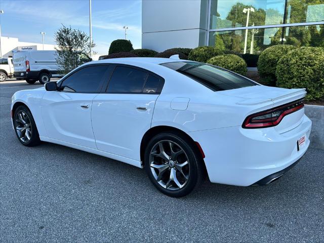 2017 Dodge Charger SXT RWD