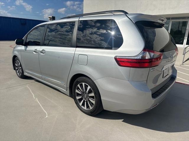 2020 Toyota Sienna 