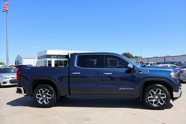 2022 GMC Sierra 1500 4WD Crew Cab Short Box SLT