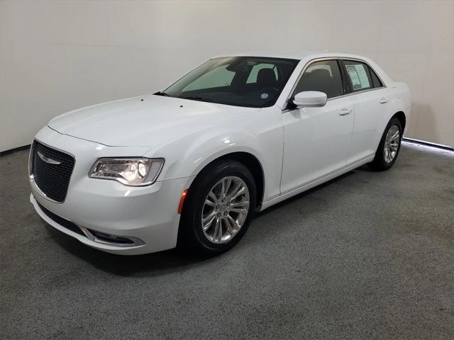 2021 Chrysler 300 Touring