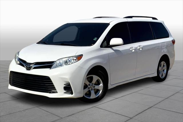 2020 Toyota Sienna LE