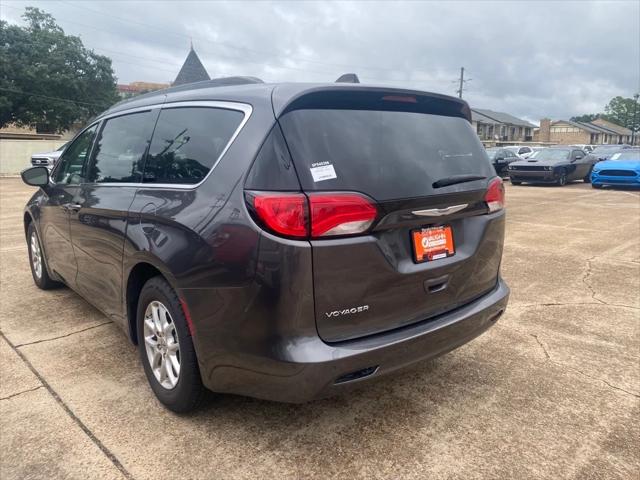 2021 Chrysler Voyager LXI