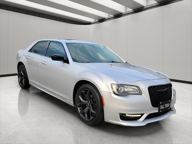 2020 Chrysler 300 Touring