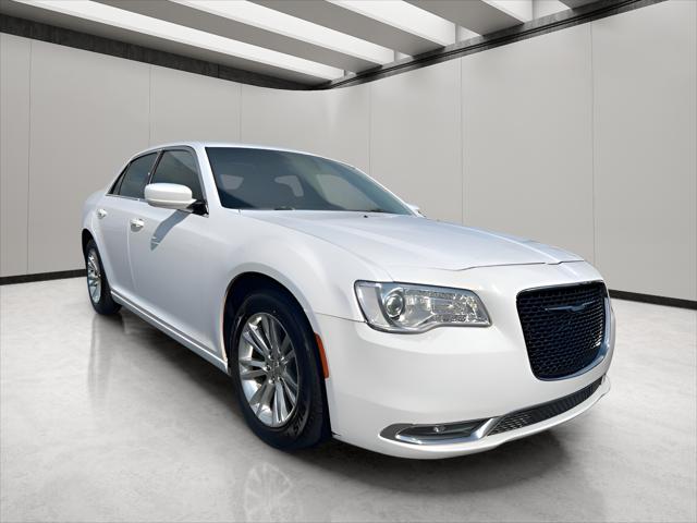 2018 Chrysler 300 Touring L