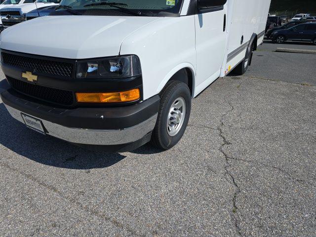 2024 Chevrolet Express Cutaway Work Van